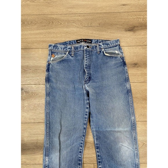 Wrangler FR Fire Resistant Relaxed Fit Jeans Mens 36x36 (Measures 34x33) Light - Picture 3 of 9